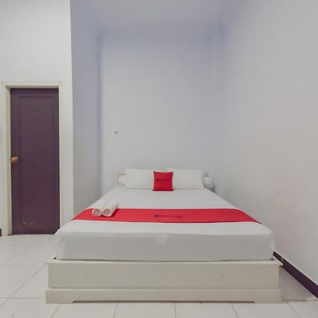 Reddoorz Syariah Near Ramayana Mall Ταρακάν Εξωτερικό φωτογραφία