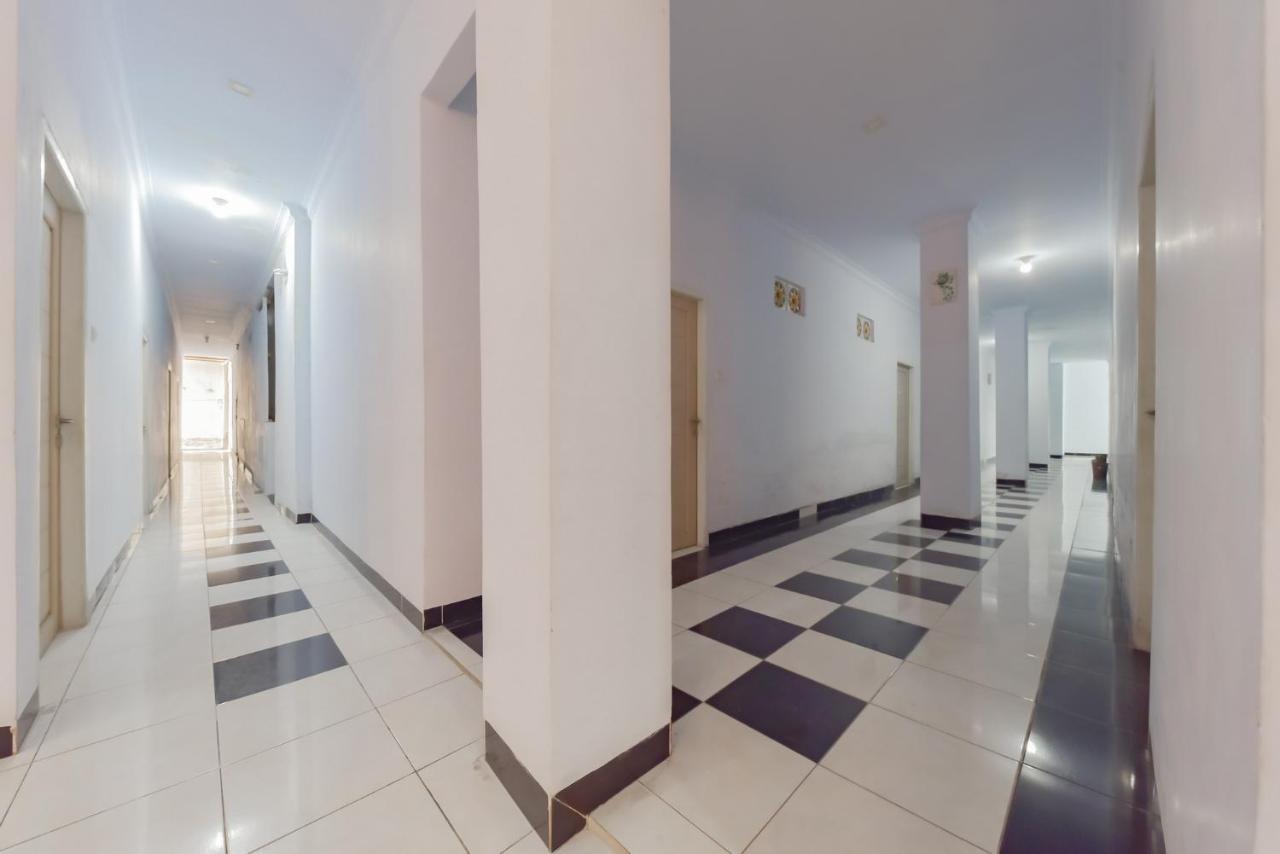 Reddoorz Syariah Near Ramayana Mall Ταρακάν Εξωτερικό φωτογραφία