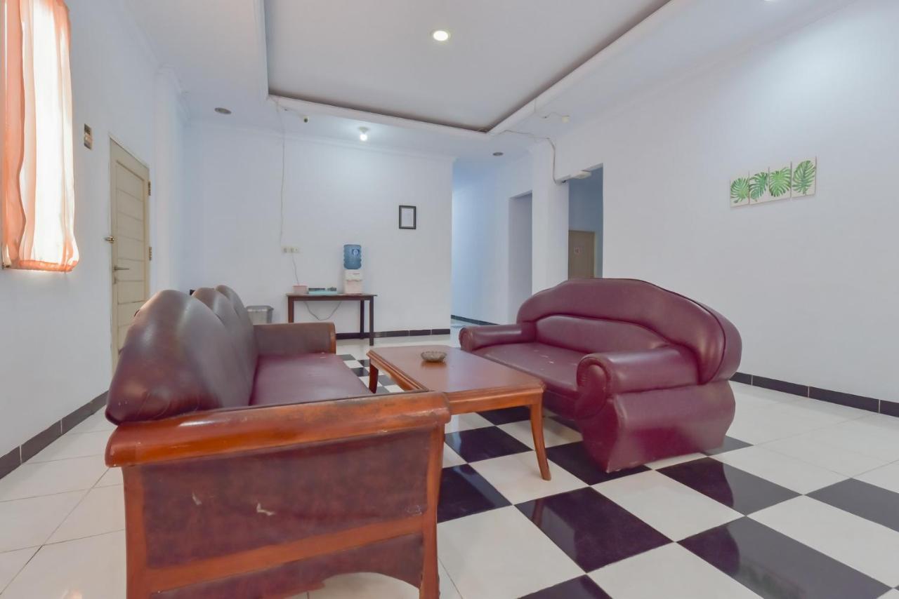 Reddoorz Syariah Near Ramayana Mall Ταρακάν Εξωτερικό φωτογραφία